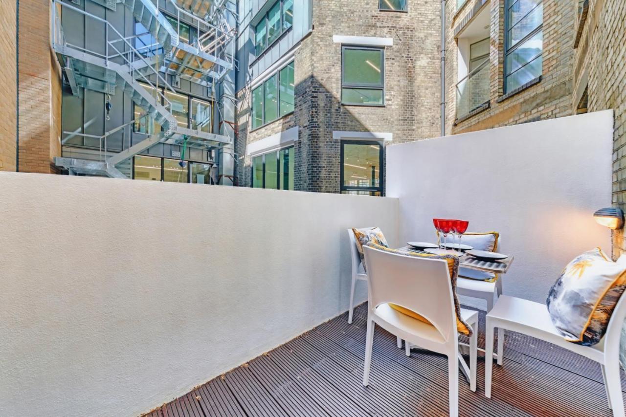 Interior-Designer Apartment With 2 Terraces London Exterior foto