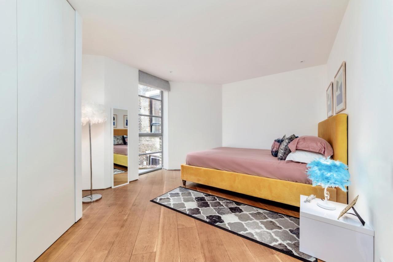 Interior-Designer Apartment With 2 Terraces London Exterior foto