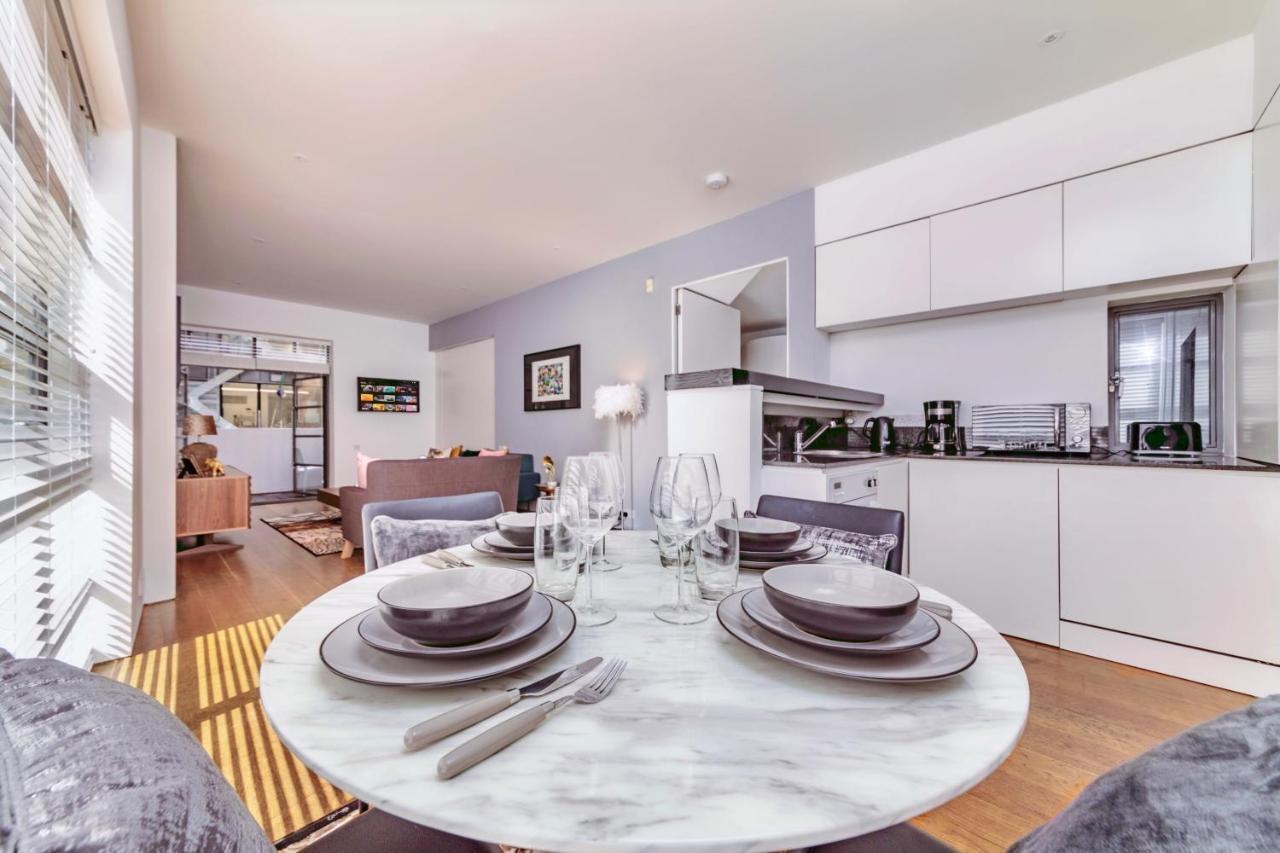 Interior-Designer Apartment With 2 Terraces London Exterior foto